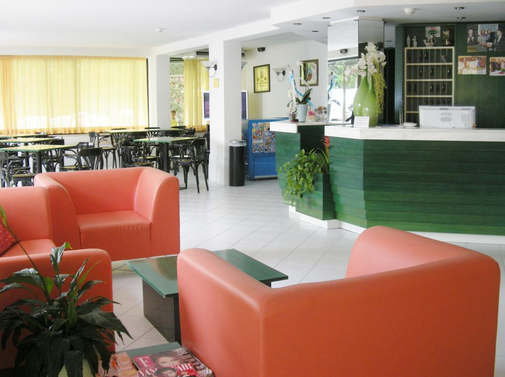 Hotel Costaverde Чезенатико Экстерьер фото