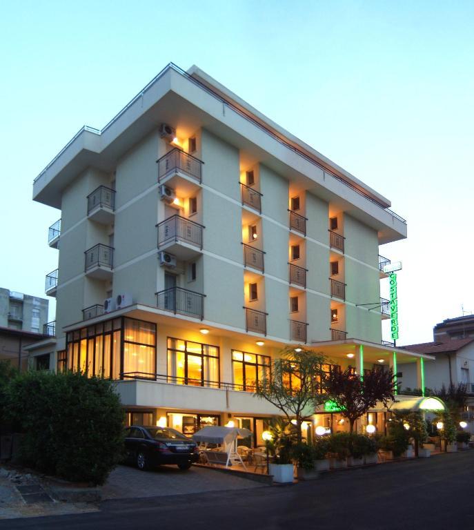 Hotel Costaverde Чезенатико Экстерьер фото