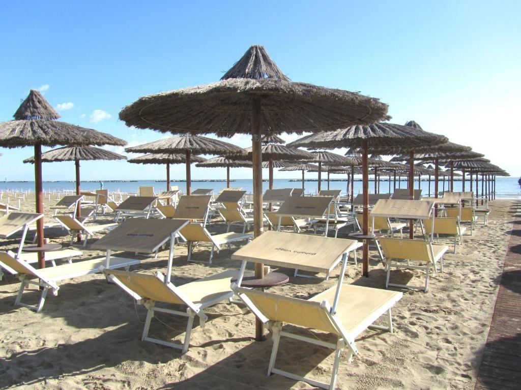 Hotel Costaverde Чезенатико Экстерьер фото