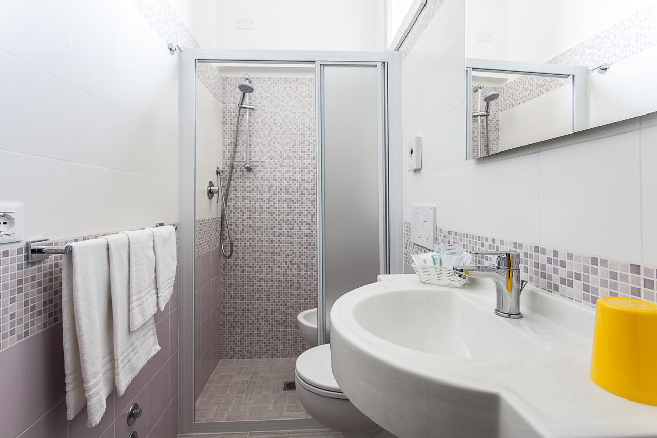 Hotel Costaverde Чезенатико Экстерьер фото